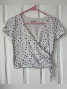 Hollister Blue & White Ditsy Floral Y2K Wrap Top